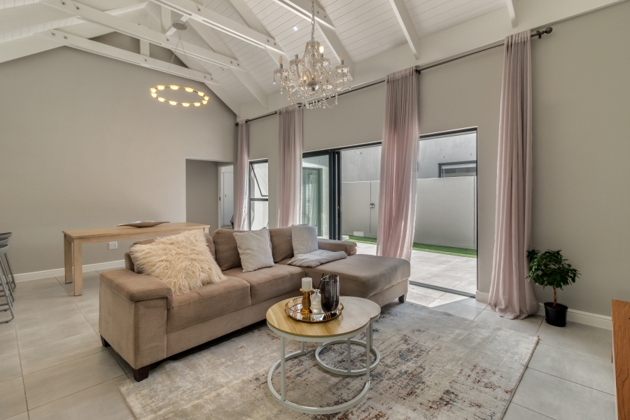 4 Bedroom Property for Sale in Aan de Wijnlanden Western Cape